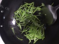 特色美食青椒肉丝做法图解5)
