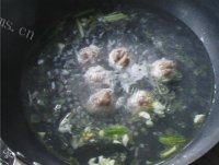 家常菜紫菜肉丸汤做法图解6)