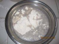自己做的黑豆豆渣饼做法图解3)