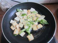 诱人的白菜炖豆腐做法图解6)