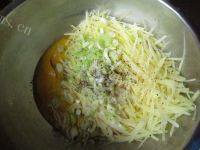 家常菜土豆煎饼做法图解2)