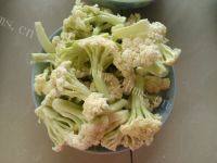 家常菜花菜炒肉片做法图解4)
