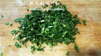 韭菜鸡蛋春卷做法图解2)