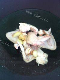 美味可口卤鸡翅做法图解4)