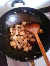 美味红烧肉多炖土豆做法图解6)