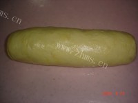 自制肉松沙拉面包做法图解4)