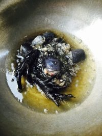 回味无穷的乌鸡汤做法图解3)