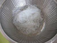 家常菜肉末炒粉丝做法图解2)