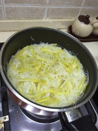 诱人的蜂蜜柚子茶做法图解7)