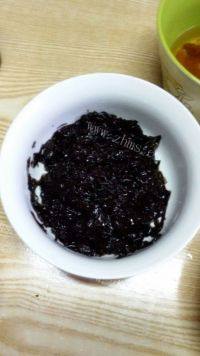 美味的番茄紫菜蛋汤做法图解2)