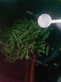 美味的素炒豆角做法图解9)