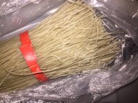 美味的白菜粉条馅饼做法图解2)