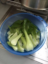 香气浓郁的菜粥做法图解2)