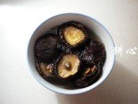 软嫩香菇蒸排骨做法图解3)