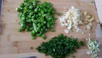 自制椒香花蛤做法图解2)