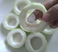 美味的瑶柱虾仁酿节瓜做法图解8)