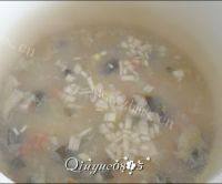 营养的皮蛋瘦肉粥做法图解9)