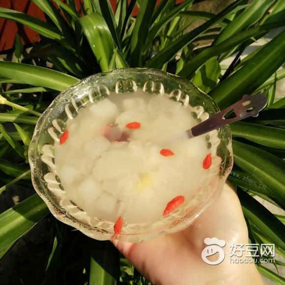 雪梨银耳羹