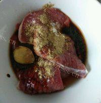 美味的黑胡椒牛肉 做法图解3)