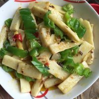 家常菜青椒炒山药
