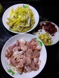 家常菜香辣酸菜肉片做法图解4)