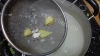 营养鲫鱼菌汤的做法图解八