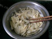 春笋炒里脊肉做法图解5)