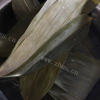 好吃的端午蒿味肉粽做法图解1)