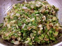 香飘十里的三鲜馄饨做法图解6)