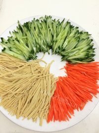 有特色的东北大拉皮做法图解1)
