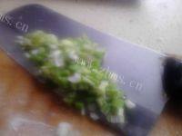 自己做的五香葱花饼做法图解2)