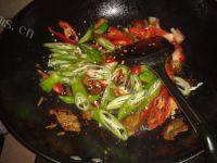 绿色食物小炒肉做法图解8)