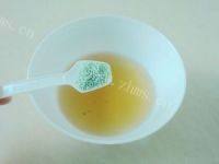 很有食欲的香菇炒小白菜做法图解3)