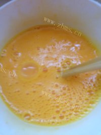 色香味浓的西红柿炒蛋做法图解1)