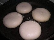 口感丰富的南瓜烙饼做法图解8)