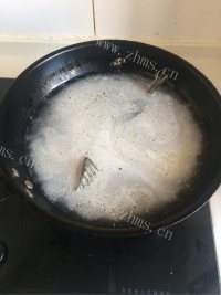 色香味浓的酸菜鱼做法图解6)