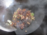 家常菜香菇肉末豆腐做法图解5)