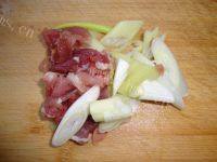 「家有大厨」豆角炒肉做法图解1)