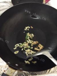 五味俱全的干锅土豆片做法图解9)