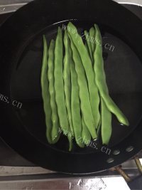 家常扁豆炒肉做法图解2)