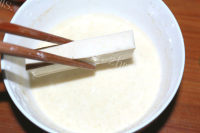 DIY脆皮豆腐做法图解6)