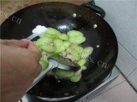 DIY黄瓜炒肉片做法图解8)