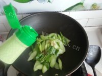 家常菜芥蓝牛肉做法图解3)