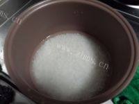 红薯胡萝卜豆角焖饭做法图解1)
