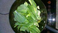 开胃的木耳炒油菜做法图解10)