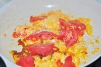 好吃的西红柿鸡蛋疙瘩汤的做法图解四