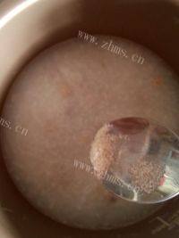 美味早餐瘦肉粥做法图解7)