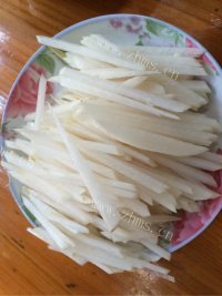就爱吃肉片炒萝卜丝做法图解3)