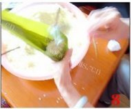 香喷喷的碱水粽做法图解8)