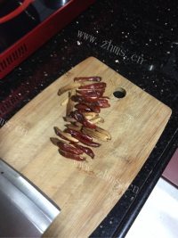 美味的红枣葡萄干南瓜发糕做法图解12)